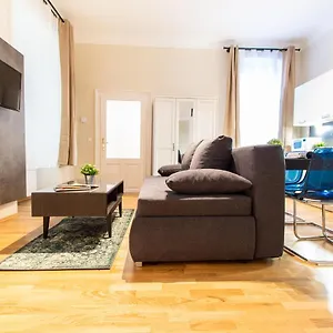 check-lindengasse.vienna-besthotels.com/