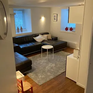 Kjellerleilighet - Naert Haukeland Sykehus. , Bergen Norway